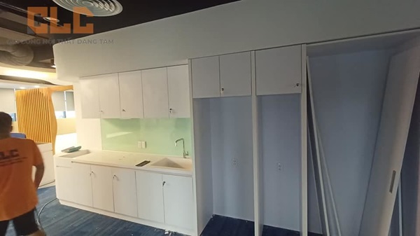 Gia Công Nội Thất Văn Phòng Hiện Đại: Nâng Tầm Không Gian Cho Doanh Nghiệp Cùng CLC